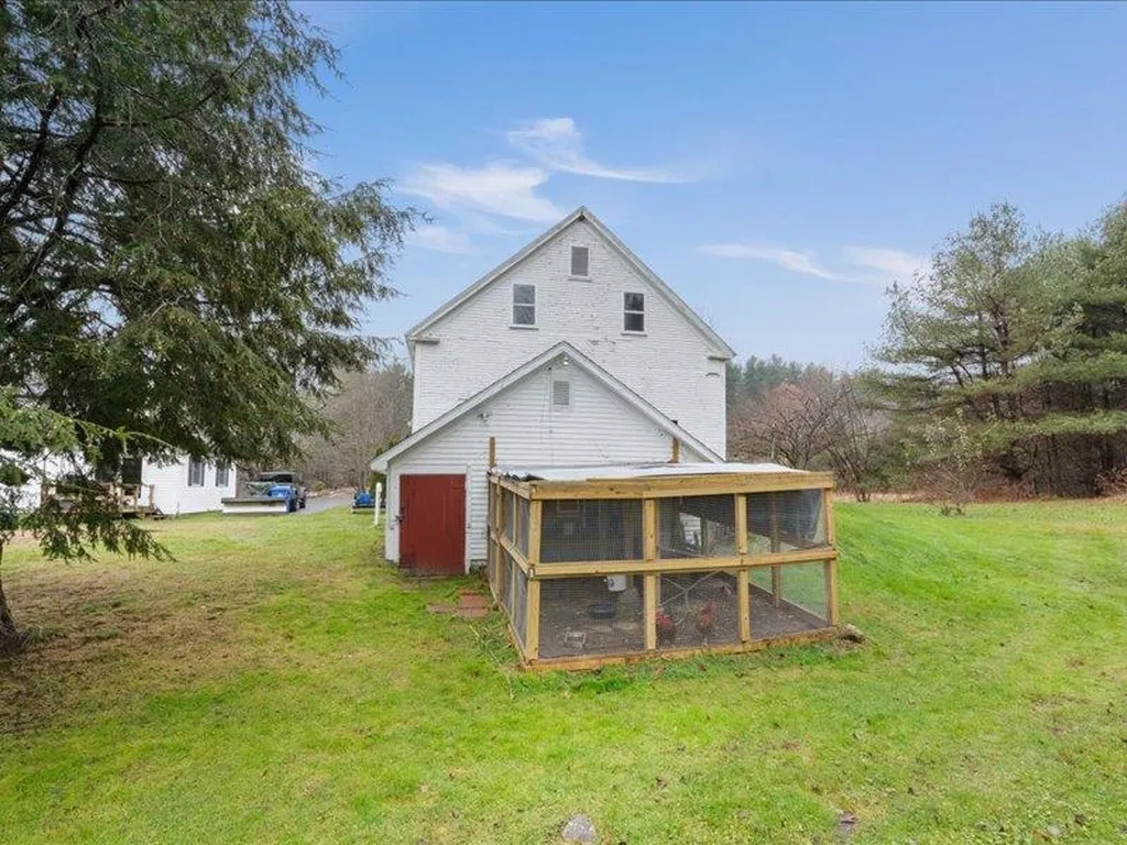 30 Bockes Road Londonderry NH 03053