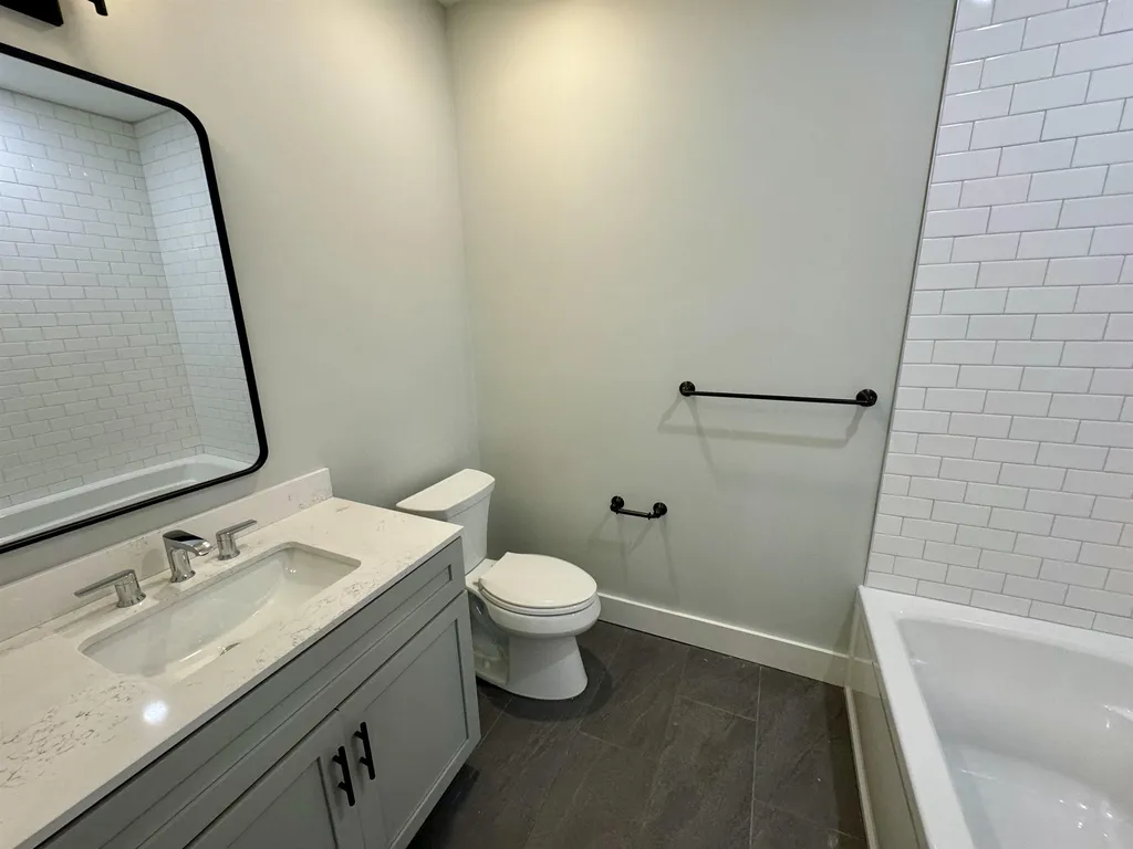 75 Estes Landing Road Waitsfield VT 05660