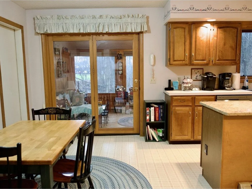 5 Craftsbury Court Essex VT 05452