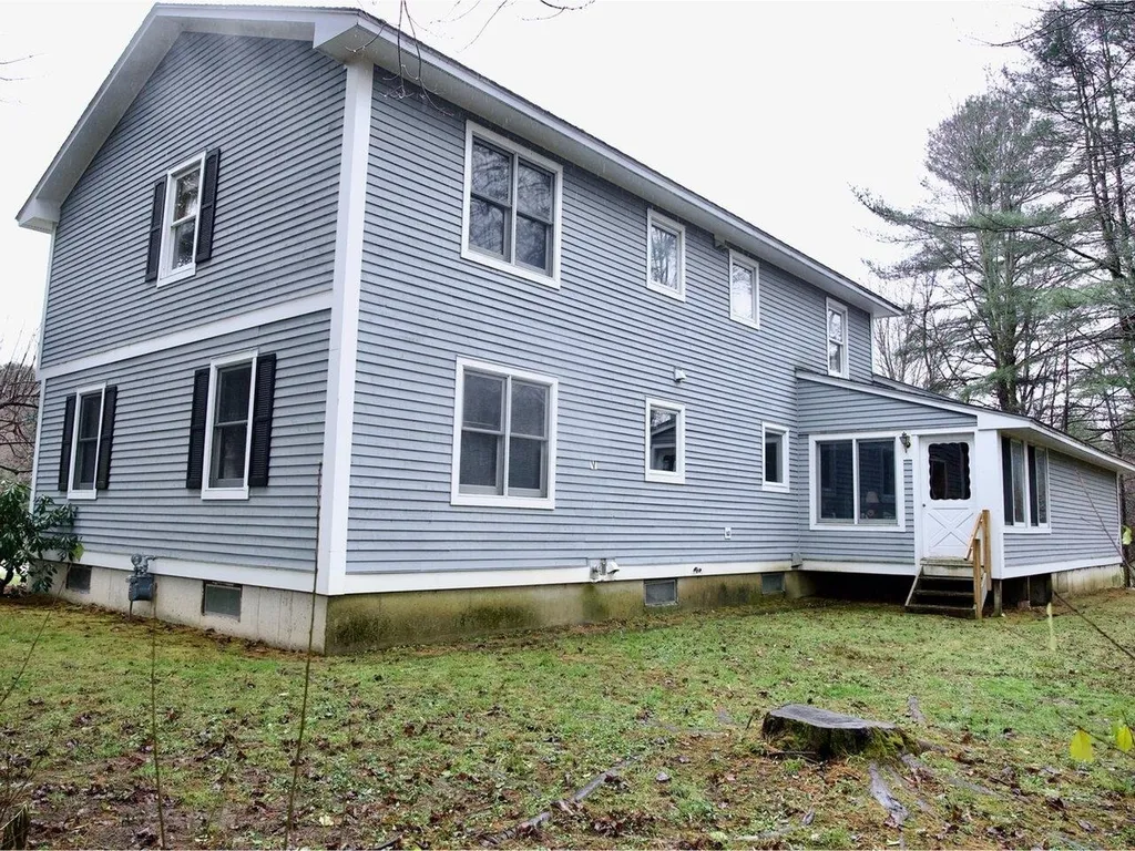 5 Craftsbury Court Essex VT 05452