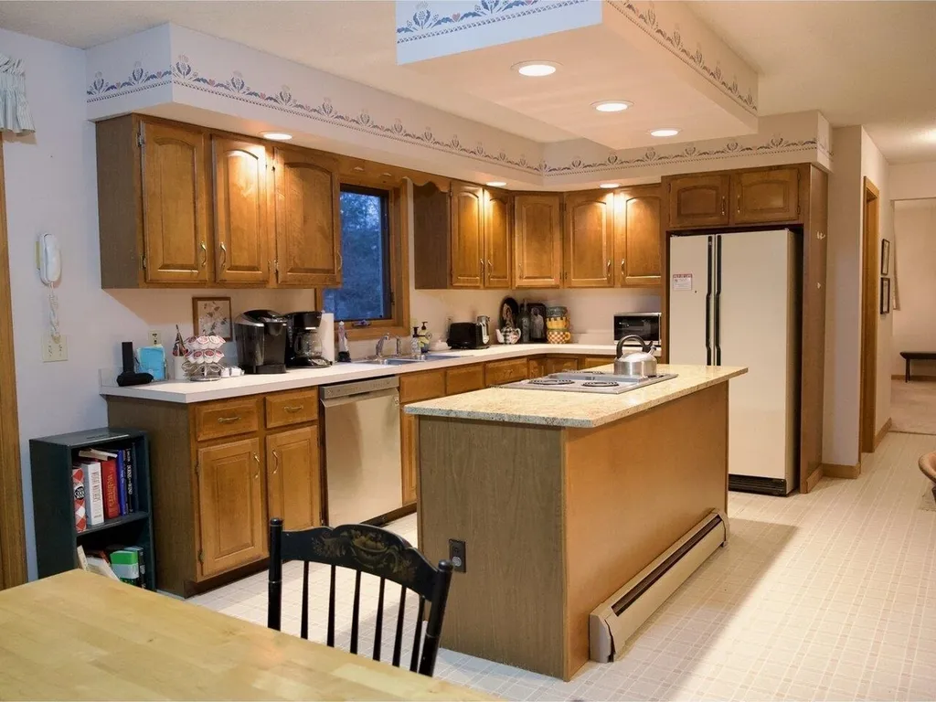 5 Craftsbury Court Essex VT 05452
