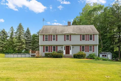 29 Exeter Road Kingston NH 03848