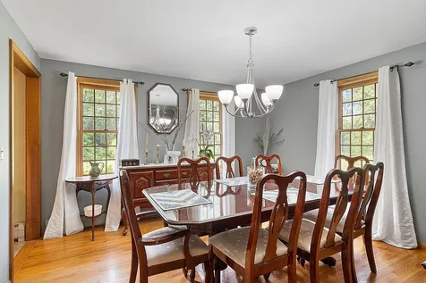 29 Exeter Road Kingston NH 03848