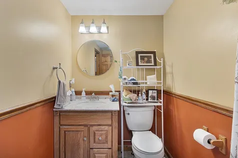 29 Exeter Road Kingston NH 03848