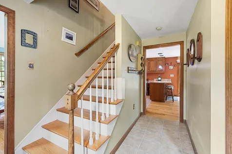 29 Exeter Road Kingston NH 03848