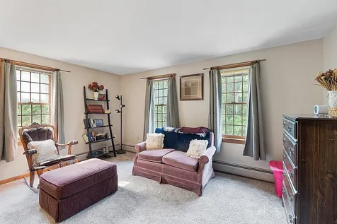 29 Exeter Road Kingston NH 03848
