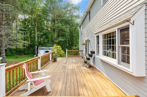 29 Exeter Road Kingston NH 03848
