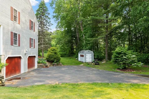 29 Exeter Road Kingston NH 03848