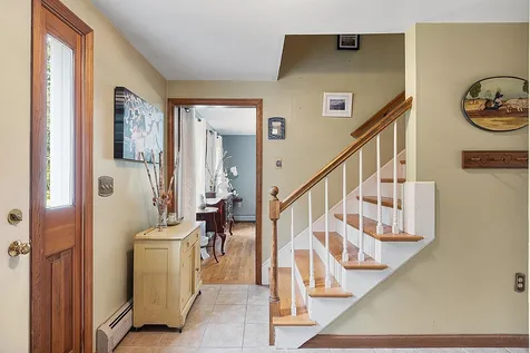 29 Exeter Road Kingston NH 03848
