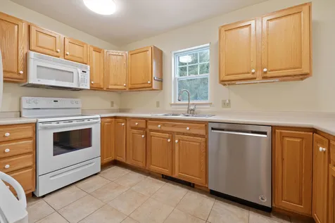 24 Linden Drive Lebanon NH 03784