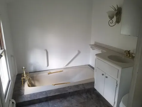 11 Orchard Avenue Nashua NH 03060