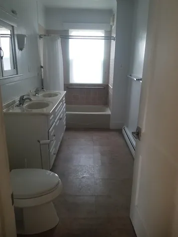 11 Orchard Avenue Nashua NH 03060