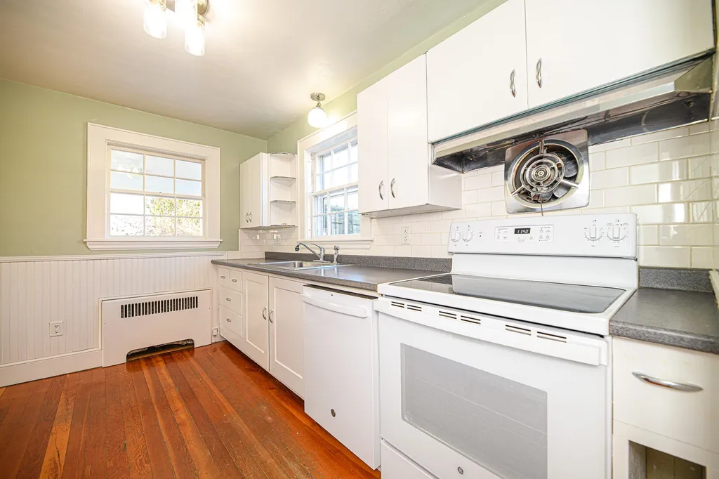 2 Whitley Road Exeter NH 03833