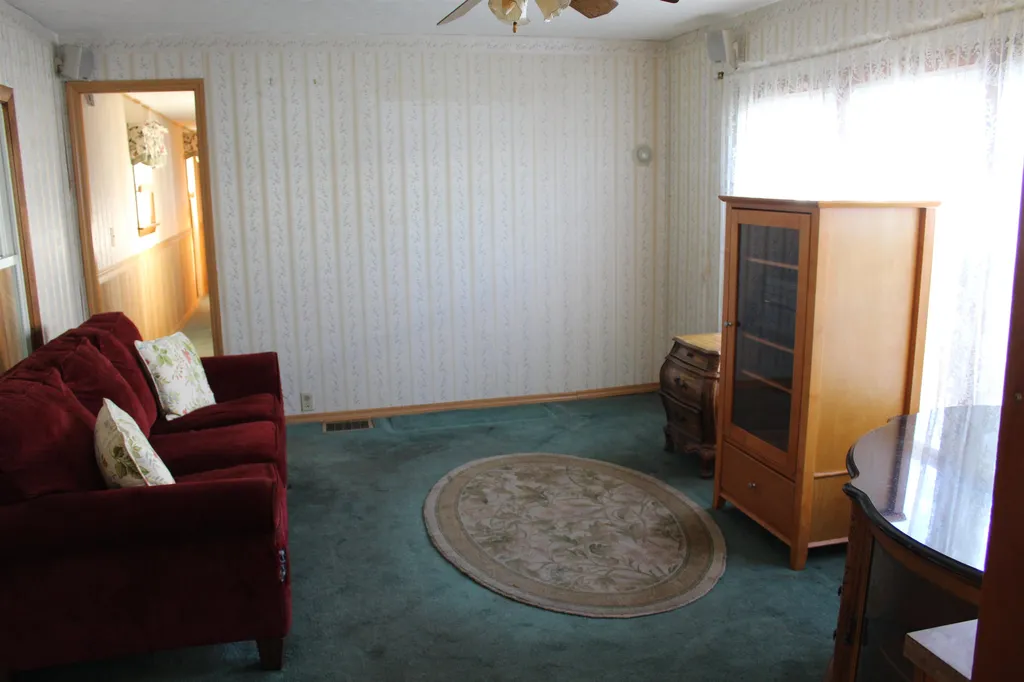 65 Marlette Avenue Hooksett NH 03106