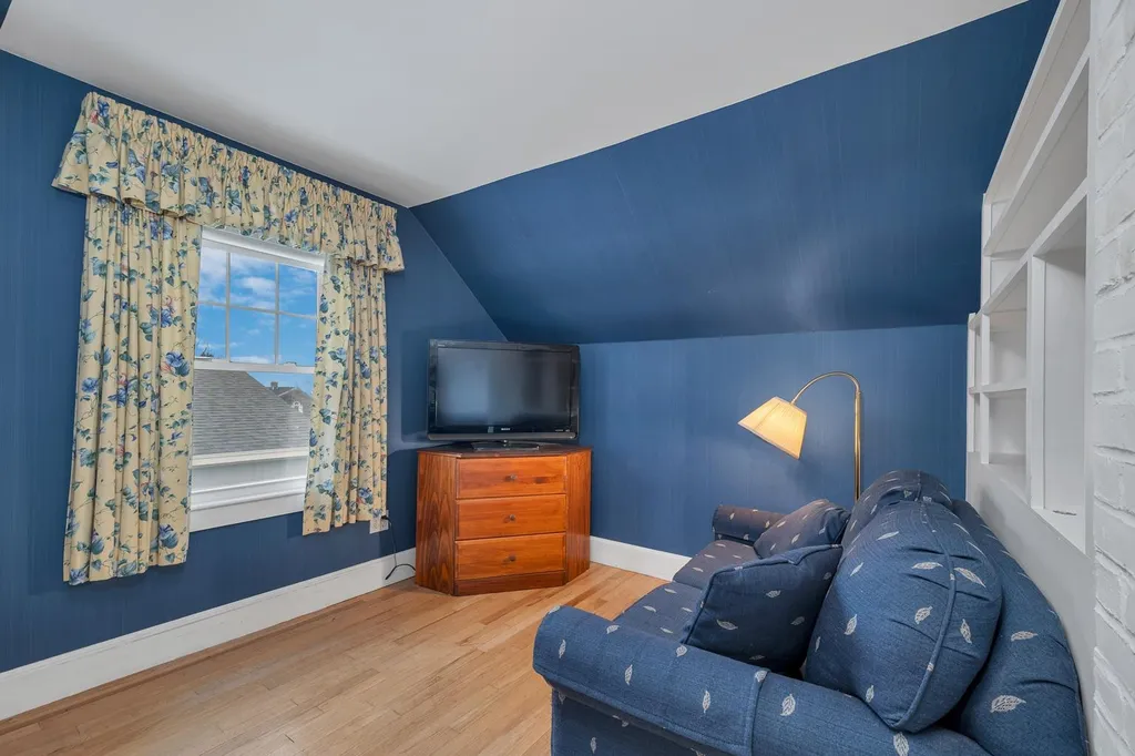 7 Robin Road Rye NH 03870