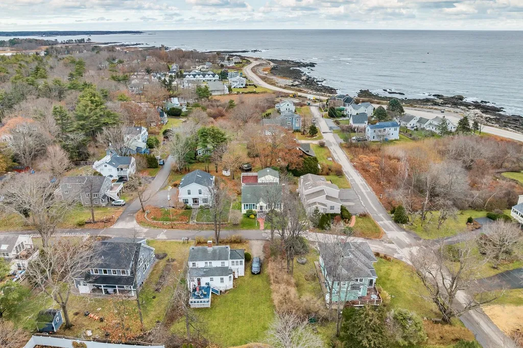 7 Robin Road Rye NH 03870
