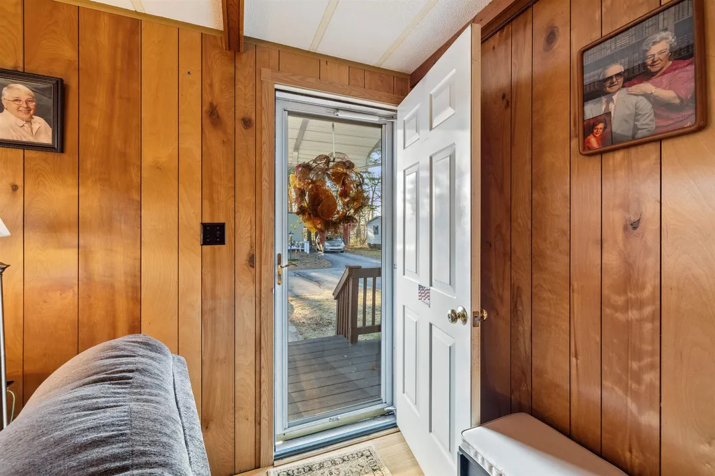 61 River Ledge Drive Goffstown NH 03045