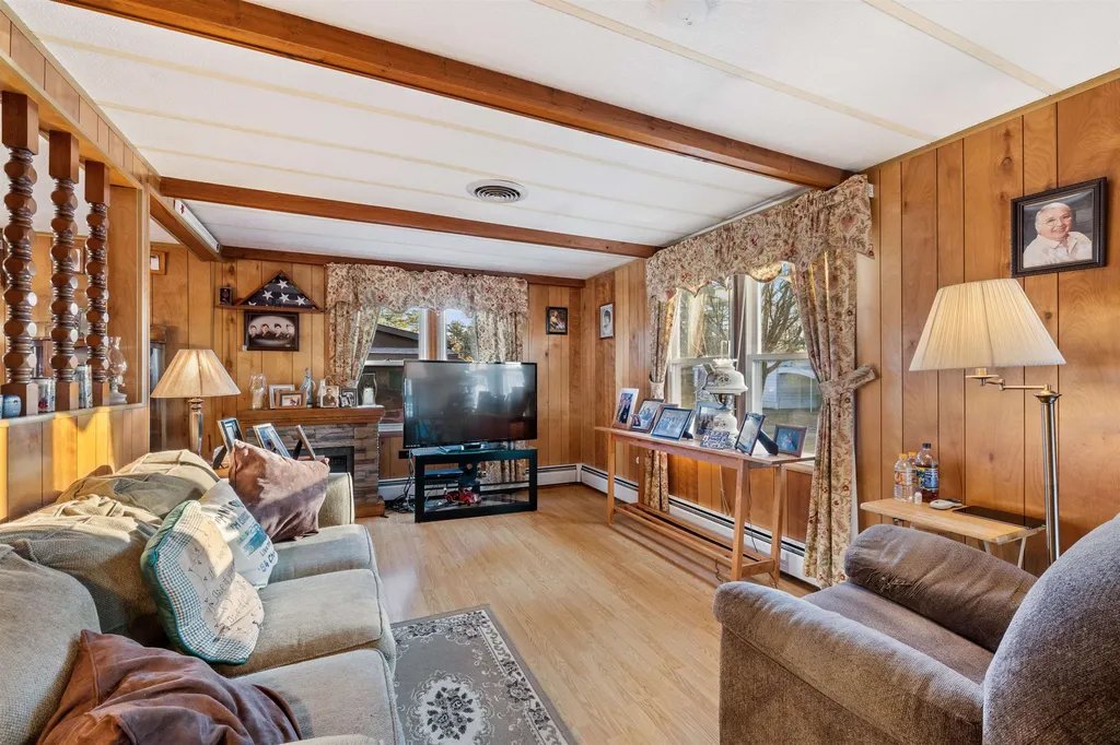 61 River Ledge Drive Goffstown NH 03045