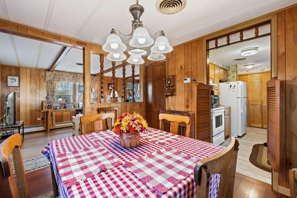 61 River Ledge Drive Goffstown NH 03045