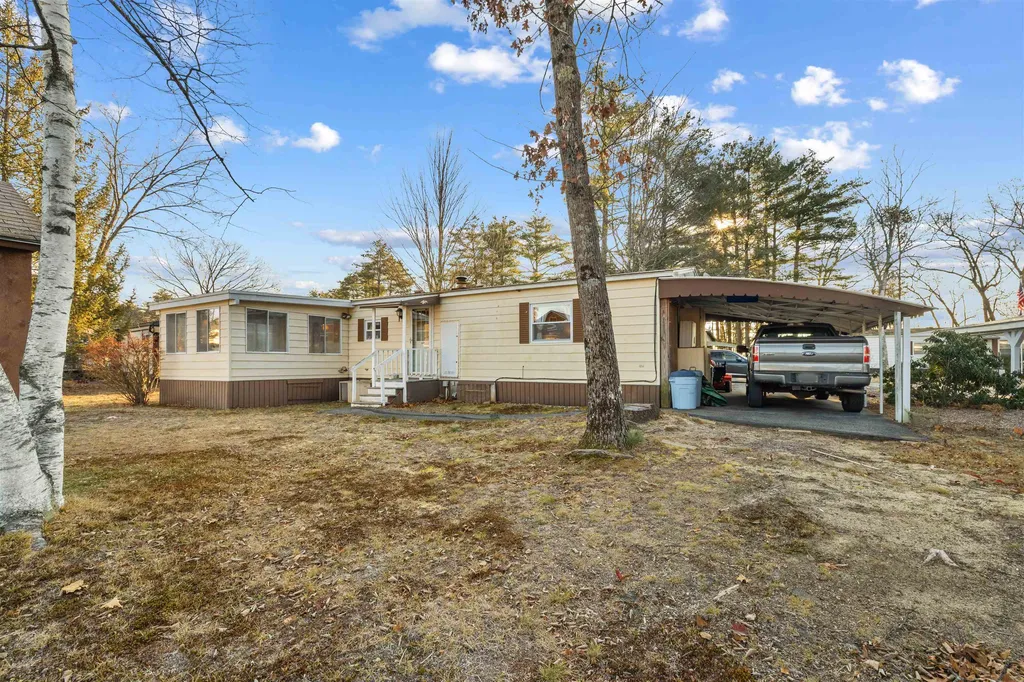 61 River Ledge Drive Goffstown NH 03045