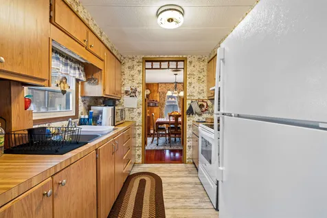 61 River Ledge Drive Goffstown NH 03045