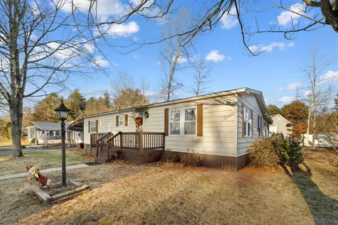 61 River Ledge Drive Goffstown NH 03045