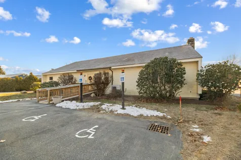 61 River Ledge Drive Goffstown NH 03045