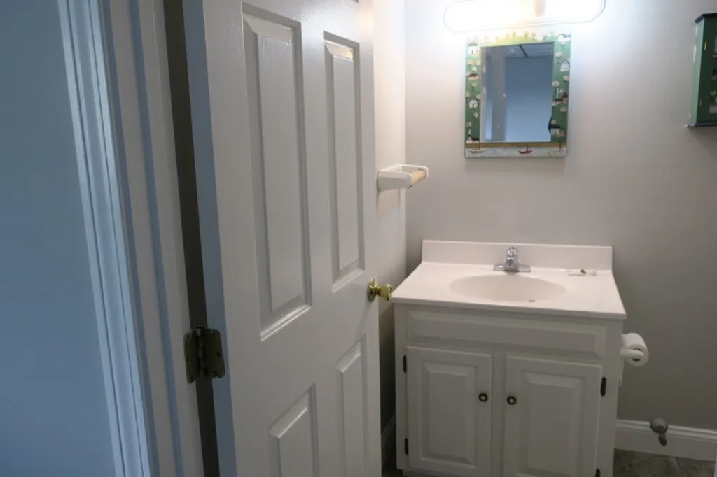 16 Kingston Road Exeter NH 03833