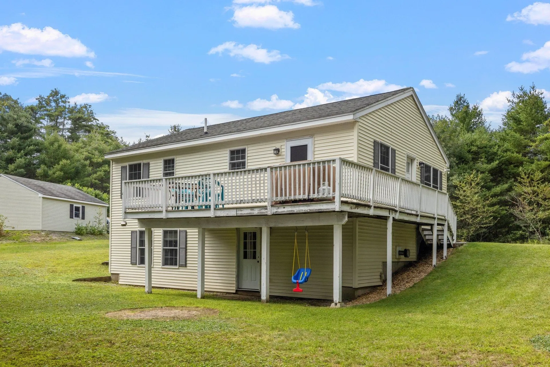29 Franklin Way Alton NH 03809