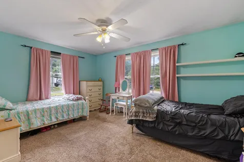 29 Franklin Way Alton NH 03809
