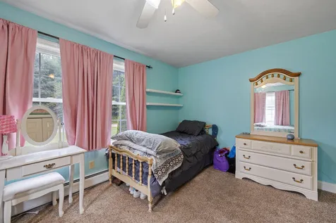 29 Franklin Way Alton NH 03809
