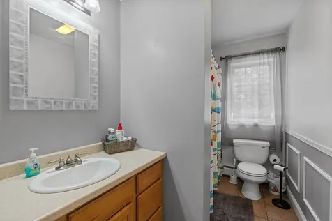 29 Franklin Way Alton NH 03809