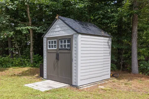 29 Franklin Way Alton NH 03809