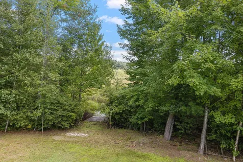 29 Franklin Way Alton NH 03809
