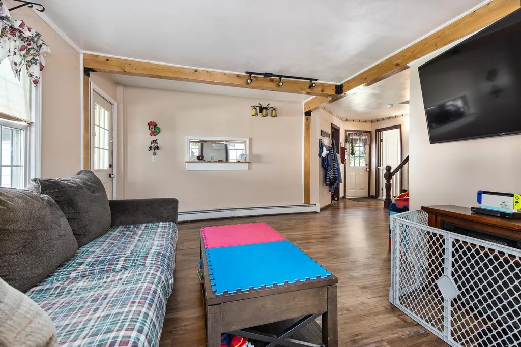 64 Winnacunnet Road Hampton NH 03842