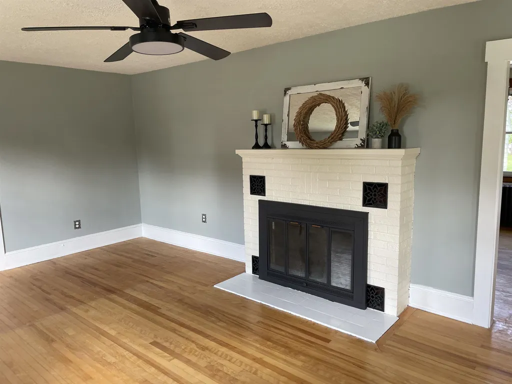 10 Dundee Street St. Johnsbury VT 05819