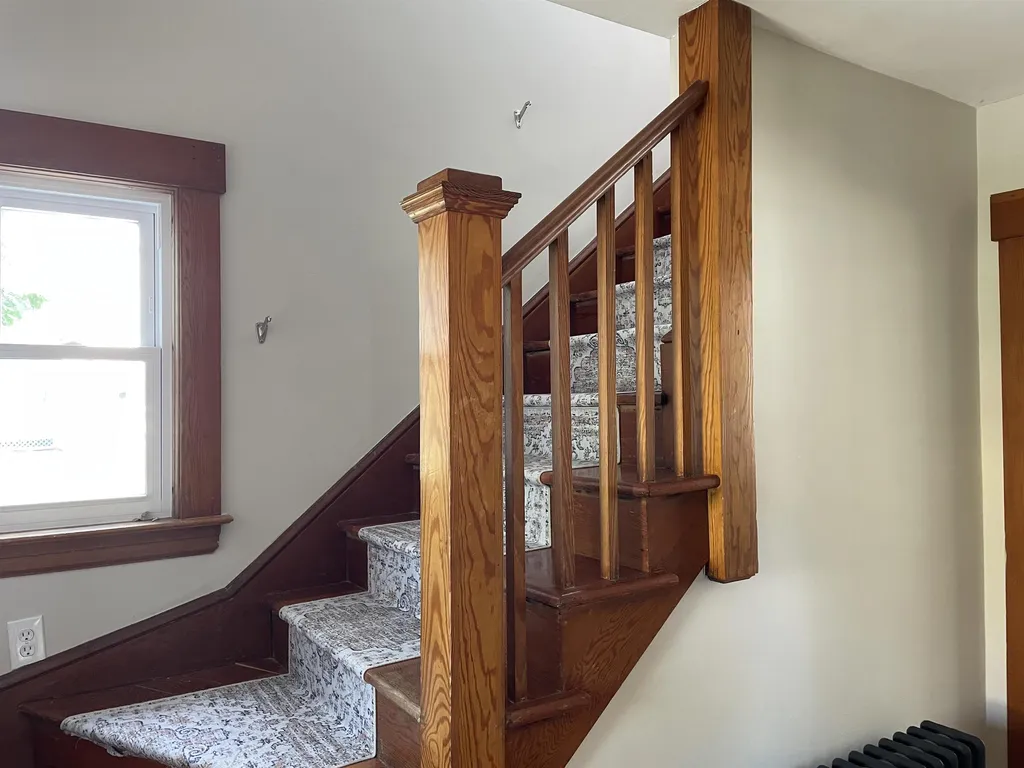 10 Dundee Street St. Johnsbury VT 05819