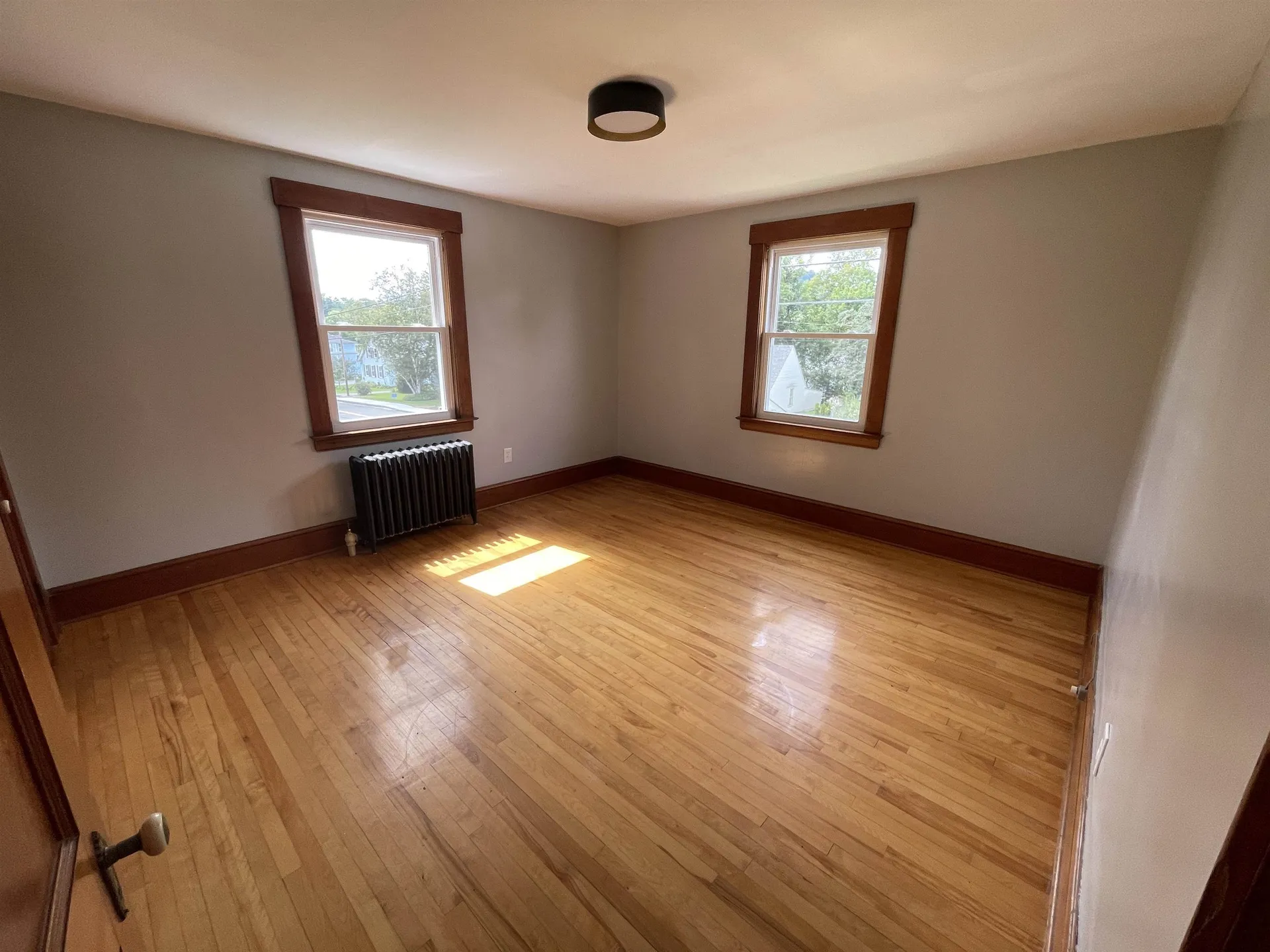 10 Dundee Street St. Johnsbury VT 05819