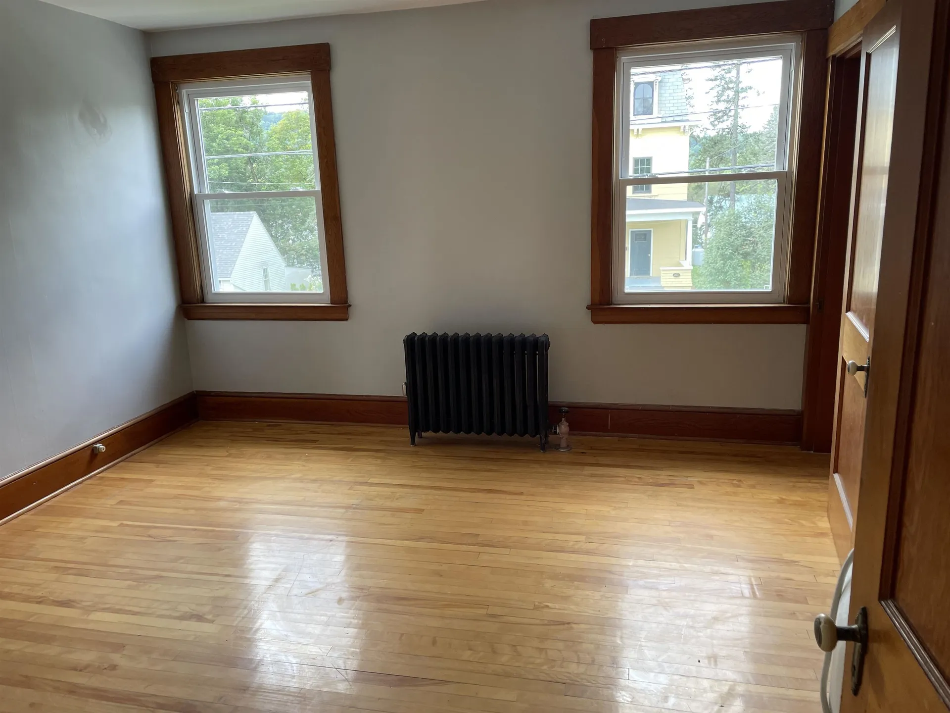 10 Dundee Street St. Johnsbury VT 05819