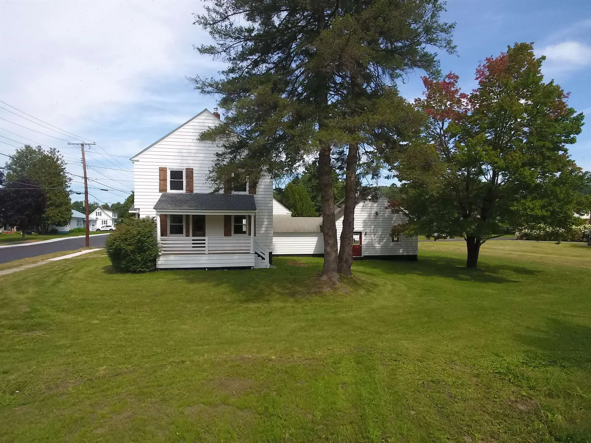 10 Dundee Street St. Johnsbury VT 05819