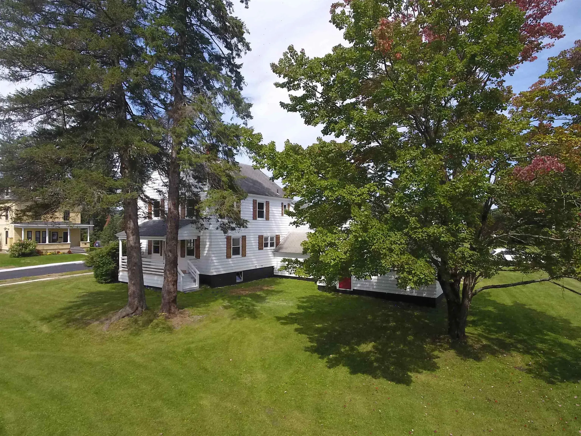 10 Dundee Street St. Johnsbury VT 05819