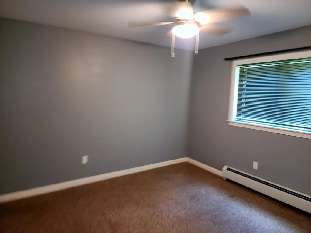 21 Village Way Littleton NH 03561