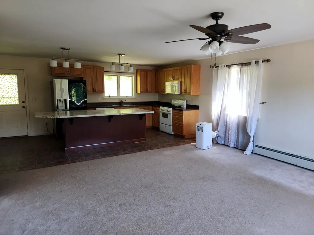 21 Village Way Littleton NH 03561