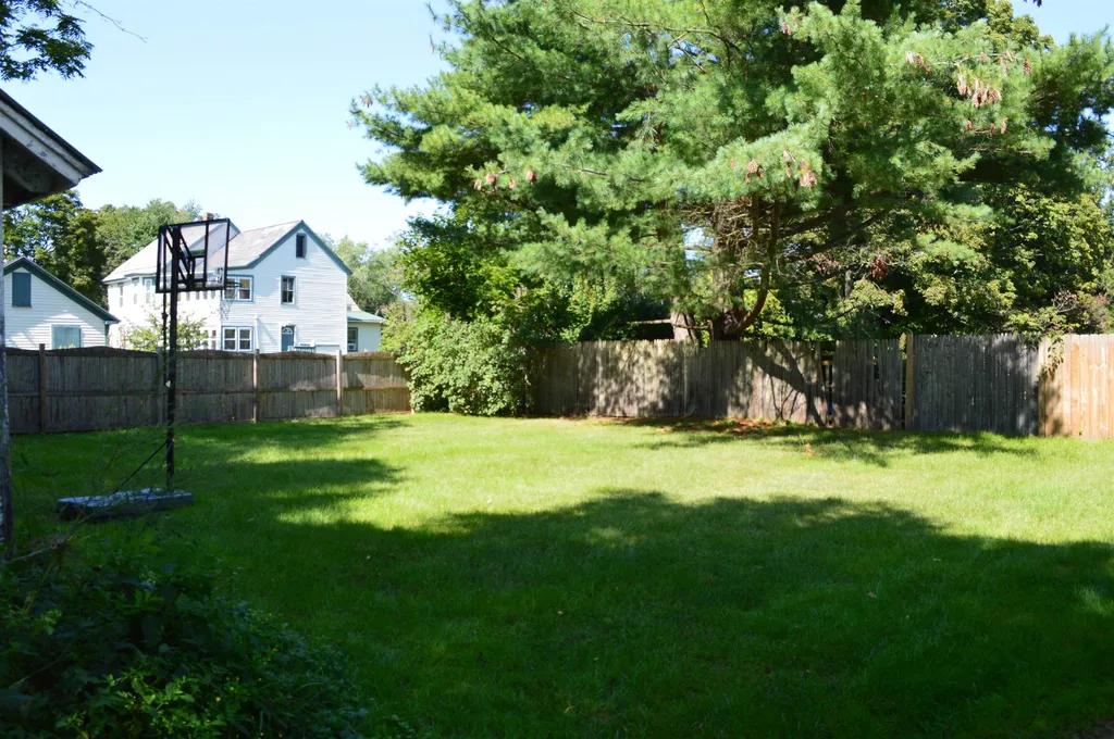 12 Russell Street Keene NH 03431