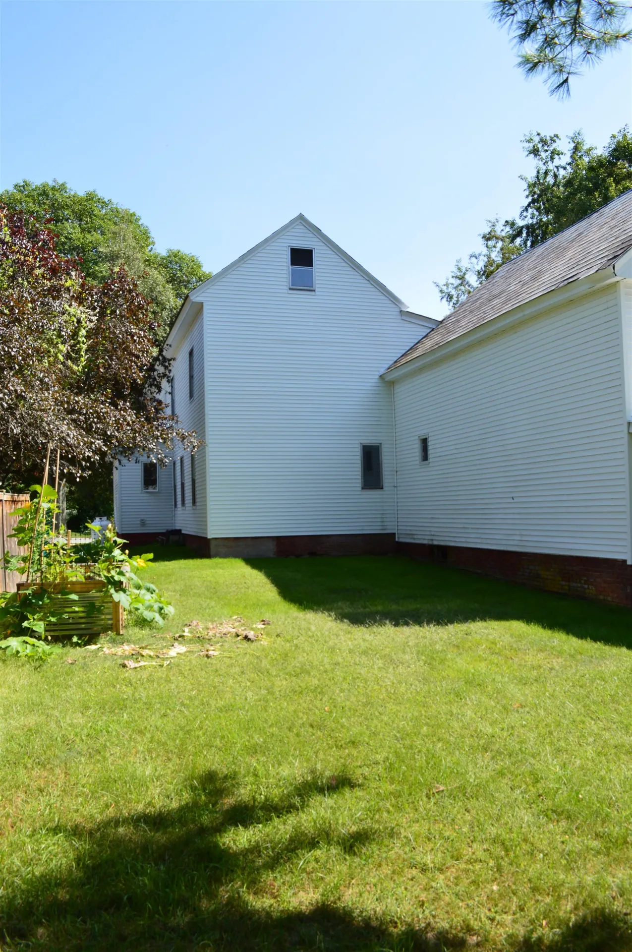 12 Russell Street Keene NH 03431