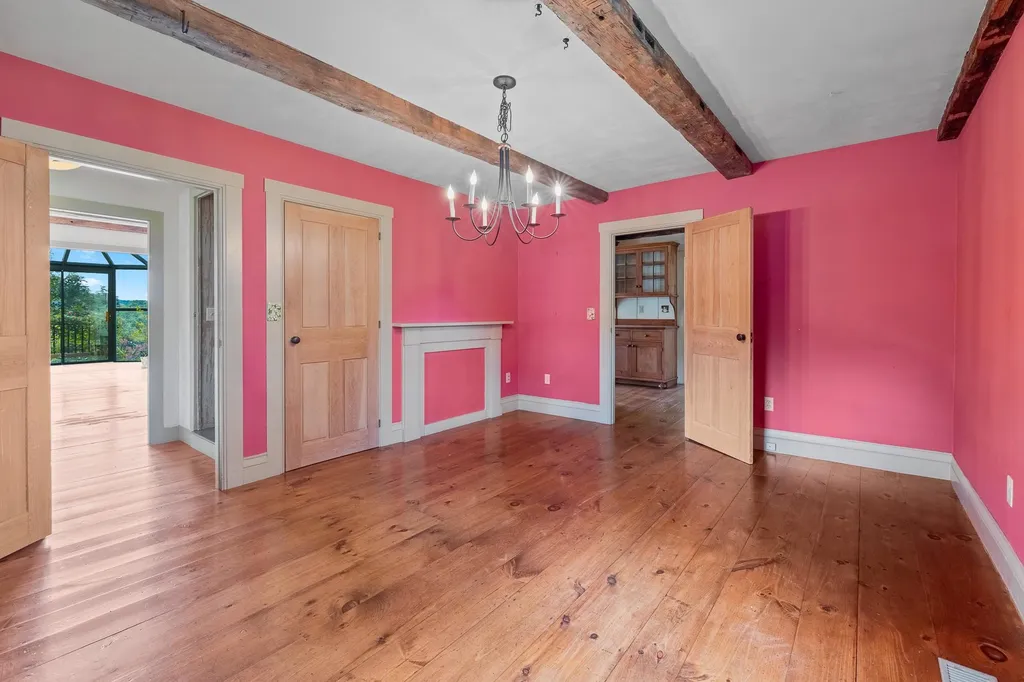 25 Pleasant Street Lyme NH 03768