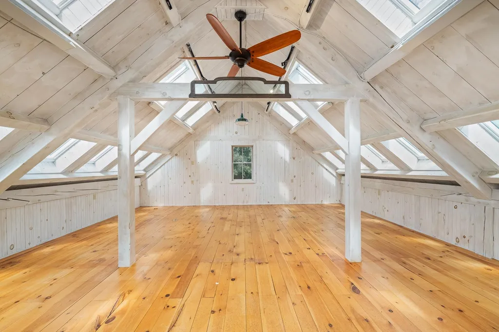 25 Pleasant Street Lyme NH 03768