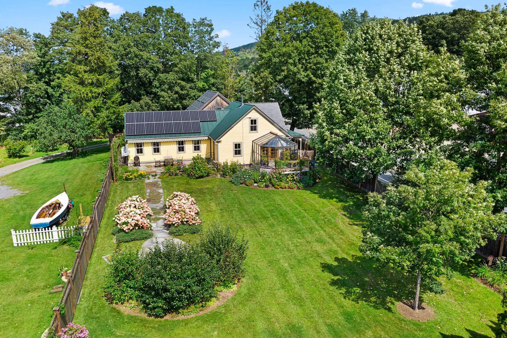 25 Pleasant Street Lyme NH 03768