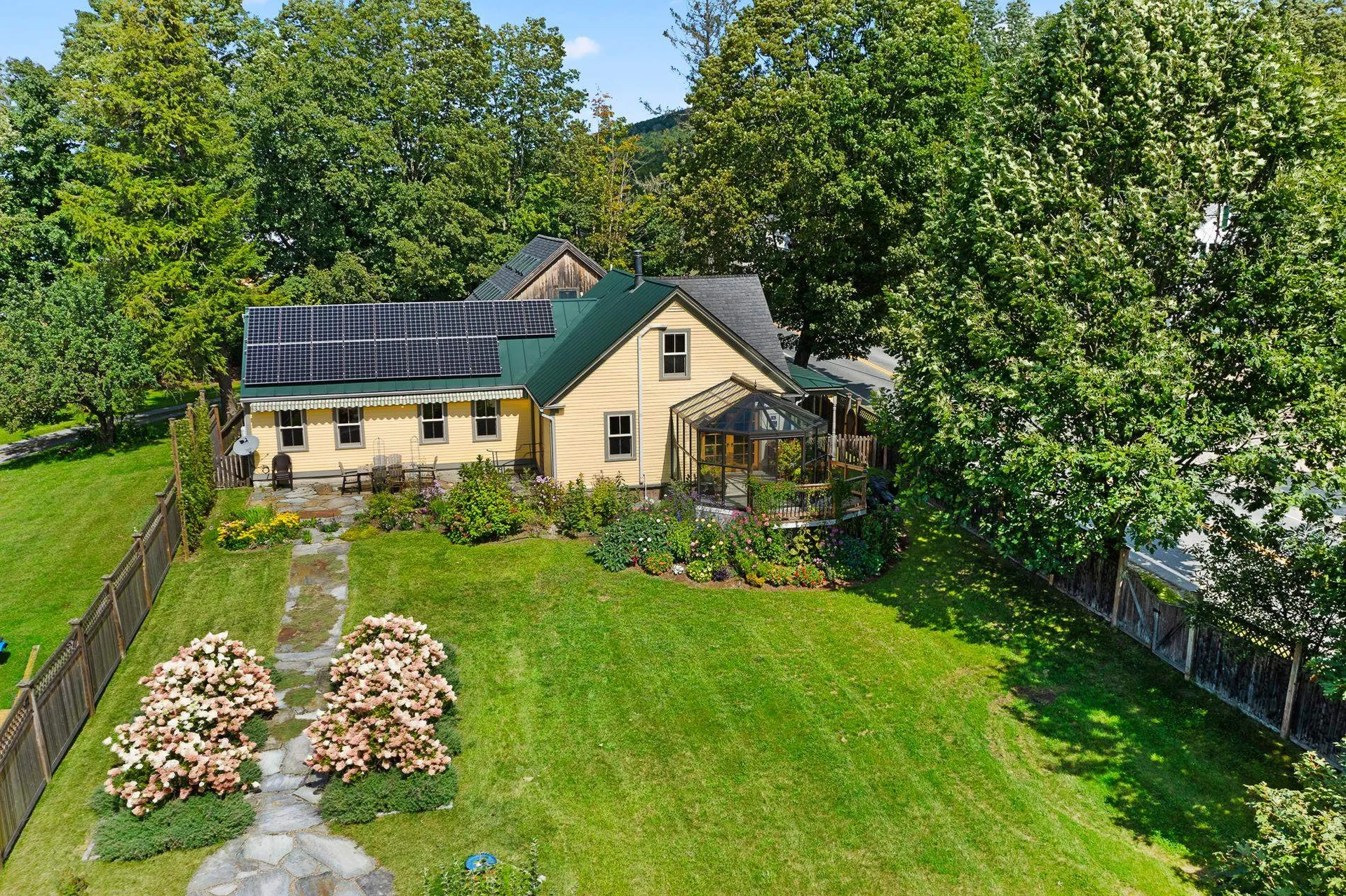25 Pleasant Street Lyme NH 03768