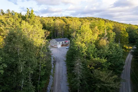 135 Gardiner Drive Londonderry VT 05148